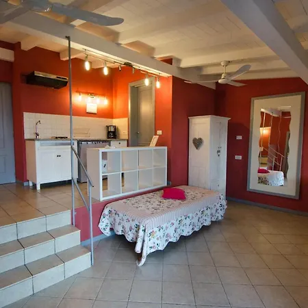 Schindler Aparthotel