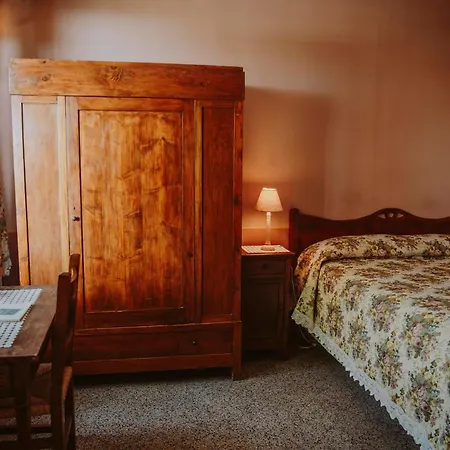 Schindler Aparthotel 2*